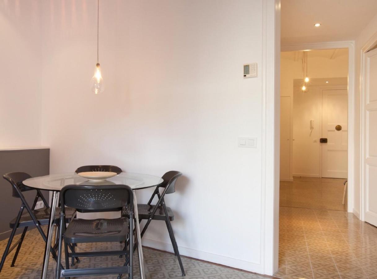 Napoles - Modernist Flat Close To Sagrada Familia Barcelona Exteriör bild