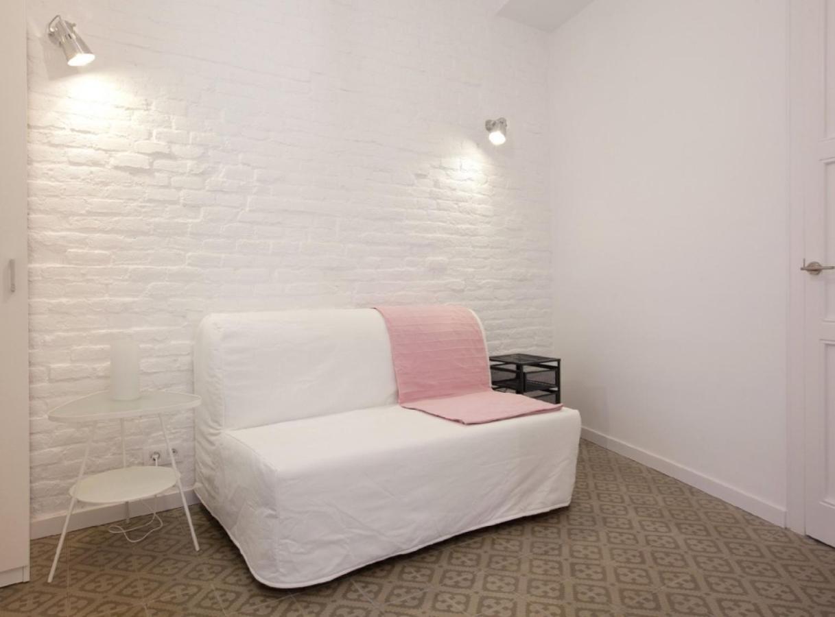 Napoles - Modernist Flat Close To Sagrada Familia Barcelona Exteriör bild
