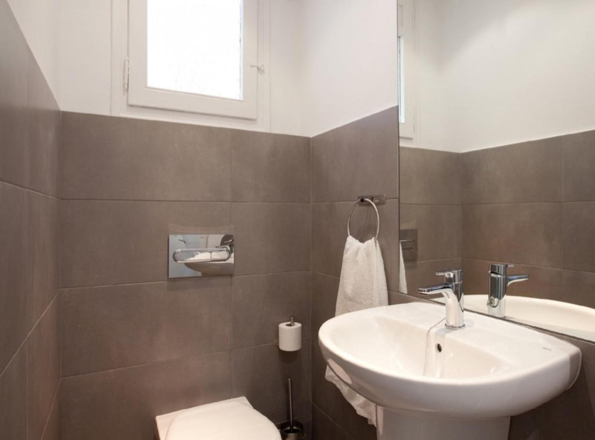 Napoles - Modernist Flat Close To Sagrada Familia Barcelona Exteriör bild